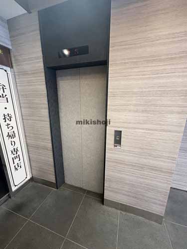 ＫＡＮＤＡ　ＣＲＯＳＳビル エレベーターホール1