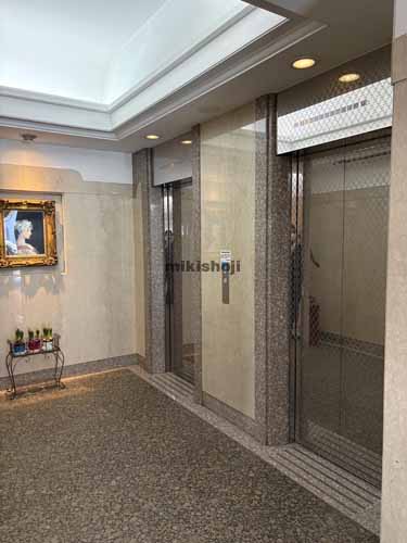 神田小川町の小川町メセナビル エレベーターホール1