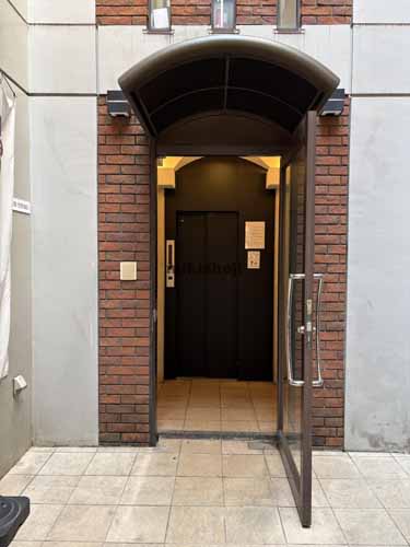 代々木オーシャンビル エントランス1