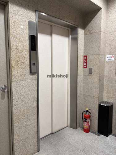 須田ビル エレベーターホール1