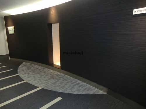 西新宿ＫＦビル エレベーターホール4