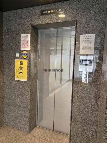 グローヴ エレベーターホール1