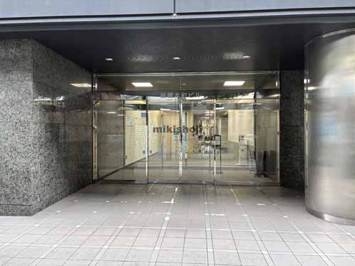 板橋本町ビル エントランス2