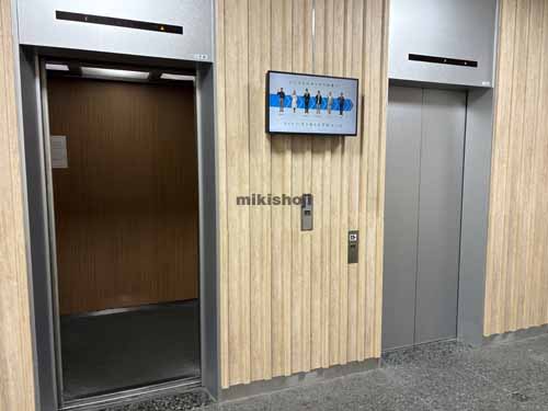 板橋本町ビル エレベーターホール1