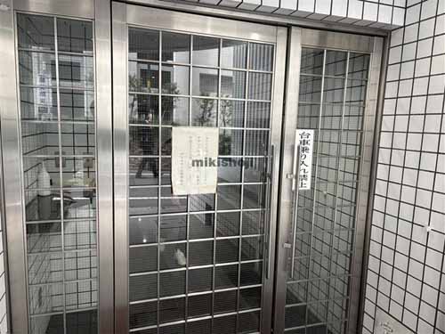 九段南のアルス市ヶ谷 エントランス1