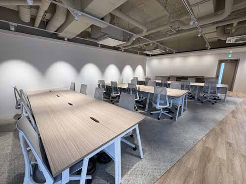 ＮＯＷ／ＨＥＲＥ新宿四谷 セットアップ室内12