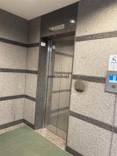 赤坂加藤ビル エレベーターホール1
