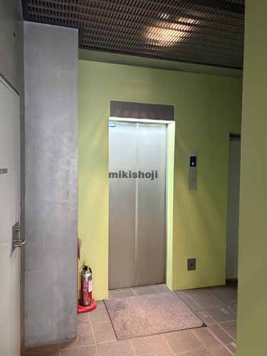 興生堂ビル エレベーターホール1