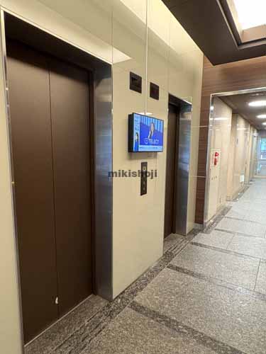 いちご南平台ビル エレベーターホール1