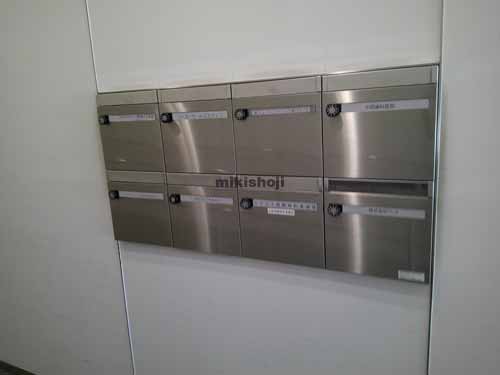 京王新宿三丁目第二ビル エントランス4