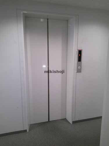 京王新宿三丁目第二ビル エレベーターホール3