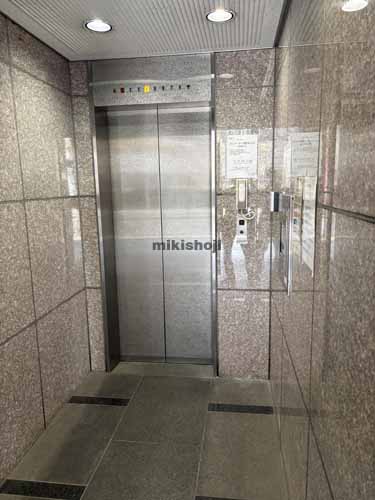 浜町藪ビル エレベーターホール1