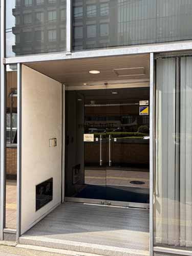 光和ビル エントランス3