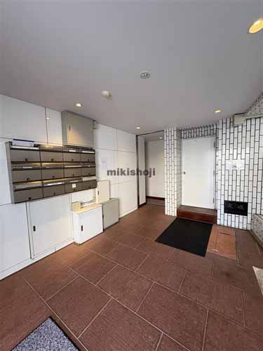 森口ビル エントランス2