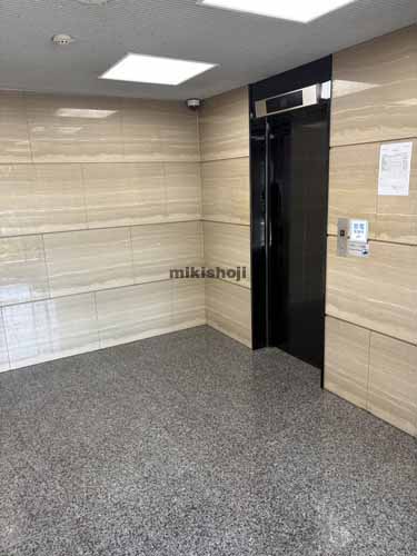 長田屋ビル エレベーターホール1