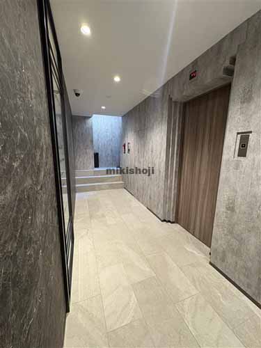 近代ビル エレベーターホール1