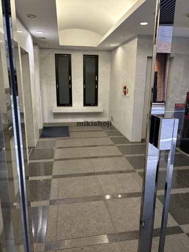 東益ビル エレベーターホール2