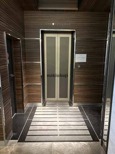 恵比寿のｅｂｉｓｕ４２２ エレベーターホール1