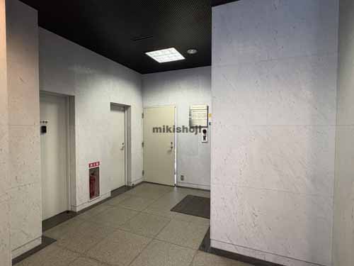 赤坂ウイングビル エントランス2