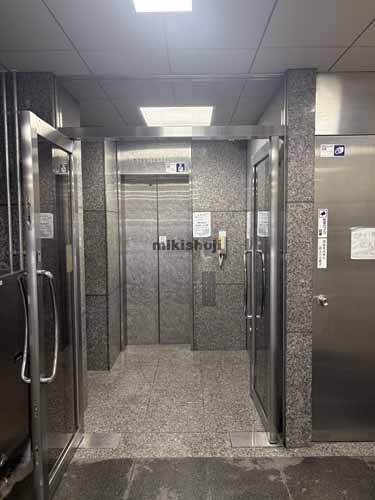 第１阿部ビル エレベーターホール1