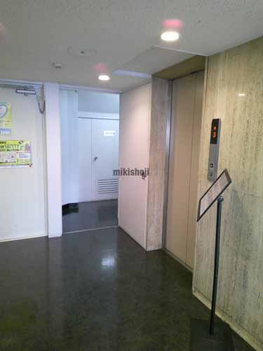 富士ビル エントランス1