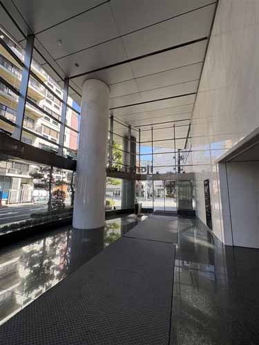 新川の住友不動産六甲ビル エントランス1