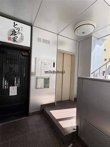 美濃屋ビル エレベーターホール1