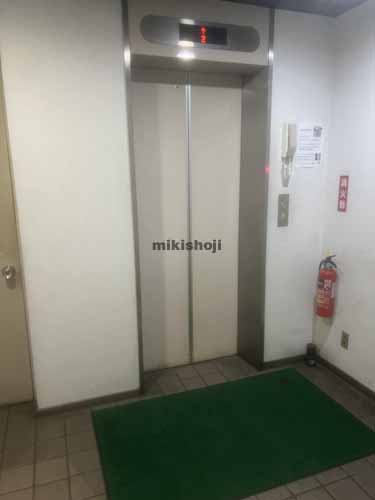 九段セントラルビル エレベーターホール1