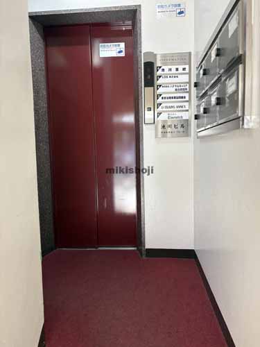 池川ビル エレベーターホール1