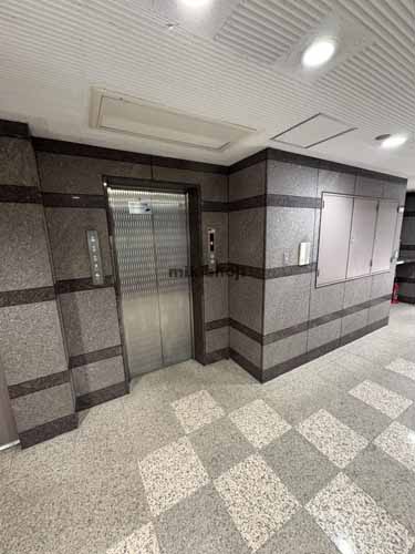 神保町カンナビル エレベーターホール1