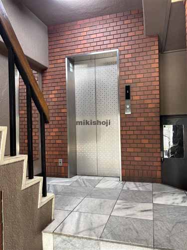 川崎ビル エレベーターホール1