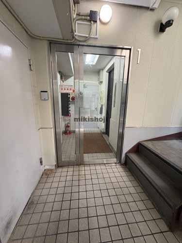 茗渓ビル エントランス1