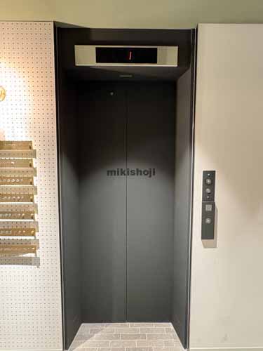 いちご聖坂ビル エレベーターホール1