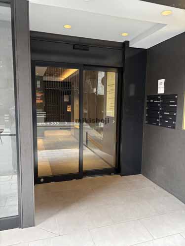 ＧＩＮＺＡ　ＥＡＳＴ　ＳＱＵＡＲＥ エントランス1