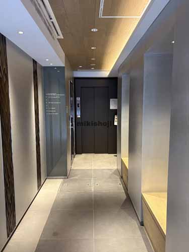 ＧＩＮＺＡ　ＥＡＳＴ　ＳＱＵＡＲＥ エレベーターホール1