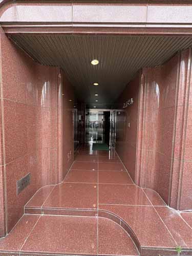大鷹ビル エントランス1