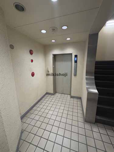 トライエム大手町ビル エレベーターホール1