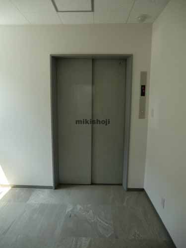 タキトミビル エレベーターホール2