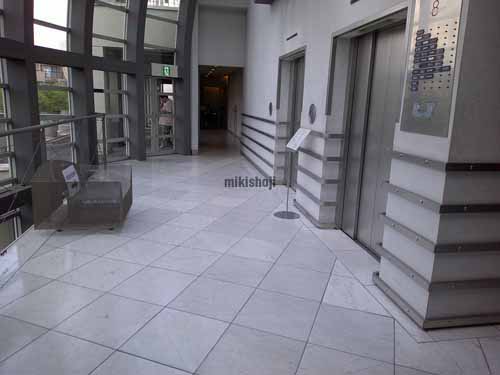 東京デザインセンタービル エレベーターホール1