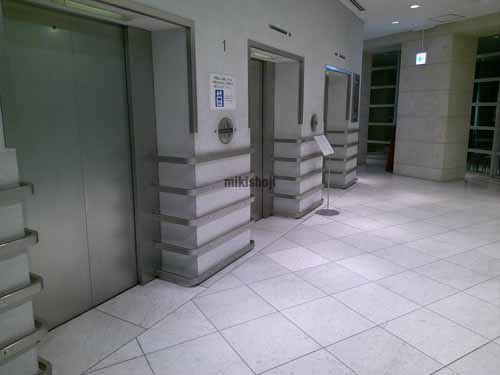 東京デザインセンタービル エレベーターホール3