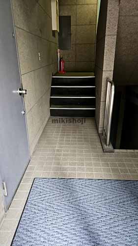 京橋宏陽ビル エレベーターホール1