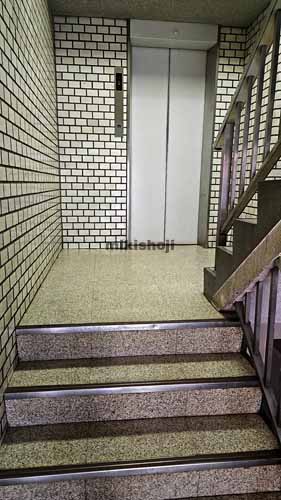 銀座の第２五味ビル エレベーターホール1