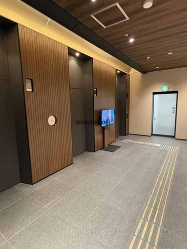 Ａ－ＰＬＡＣＥ新橋 エレベーターホール1