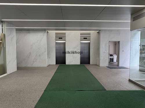 八丁堀の八丁堀岡谷ビル エレベーターホール1