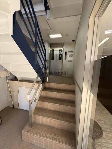 三好ビル エレベーターホール1