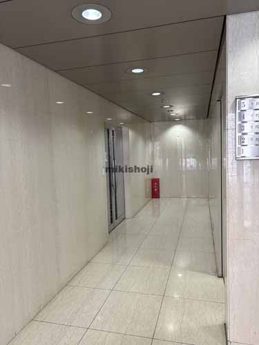 神田錦町ようきビル エントランス3