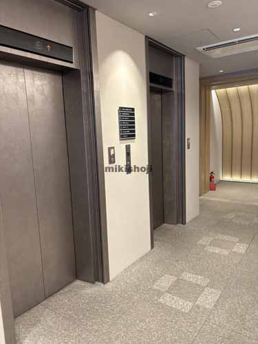 ＴＨＥ　ＰＯＲＴＡＬ　ＭＩＴＡ エレベーターホール2