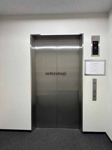 赤坂溜池タワー エレベーターホール2