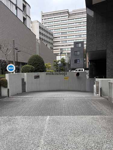 三番町東急ビル エントランス4