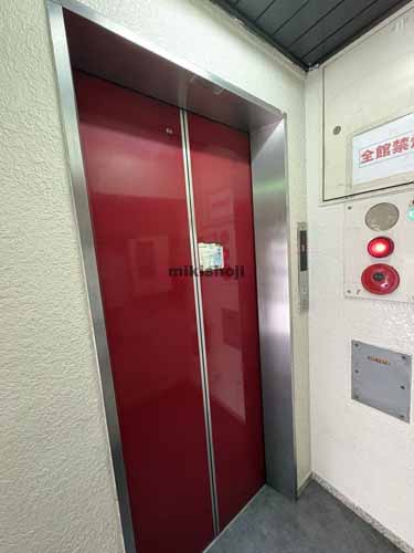 日本橋人形町・堀留町・小舟町・富沢町の堀留寿ビル エレベーターホール2